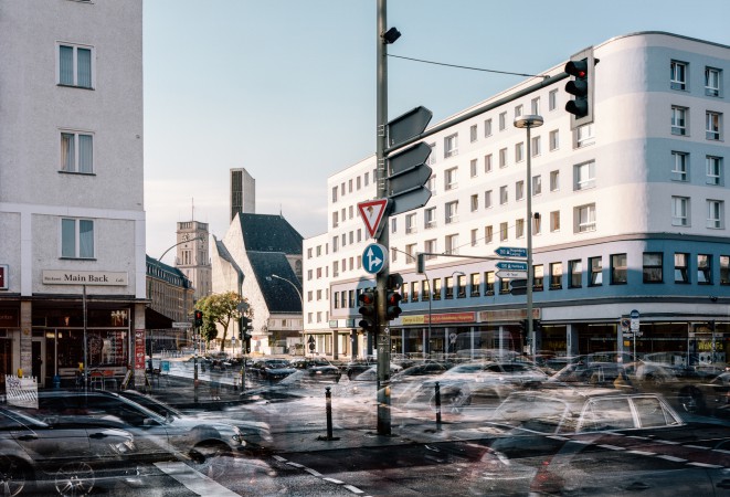 Hauptstraße, Dominicusstraße, im Hintergrund Rathaus Schöneberg