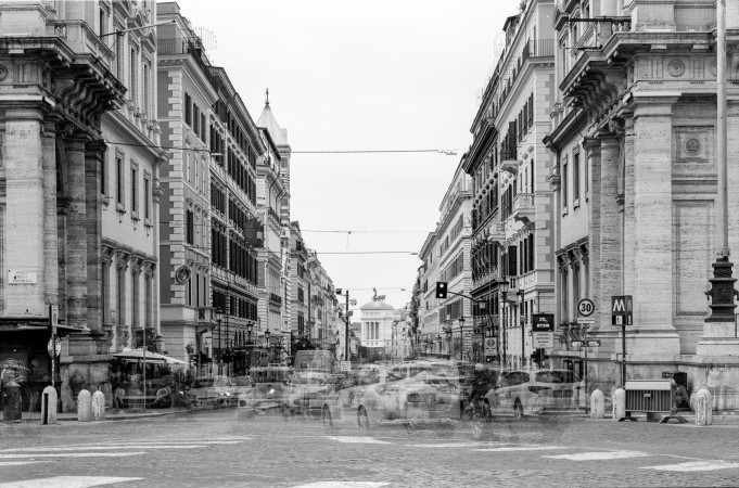 Blick vom Piazza della Republica entlang der Via Nazionale zum Vittorio Emanuelle II Denkmal