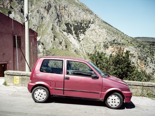 1991 sollte der Fiat Cinquecento (1991-1999) den Fiat 126 ablösen. Trotz modernerer Technik und ansprechendem Design konnte er sich nie gegen die interne Konkurrenz des Fiat 126, der bis 2000 in Polen weiter gebaut wurde und dem Fiat Panda durchsetzen. Isnello.