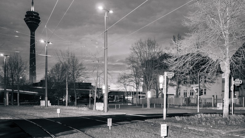 Rheinturm, Horionplatz